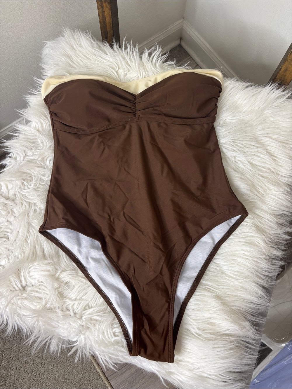 SHEIN Brown Strapless One-Piece Swimsuit with Cream Trim
